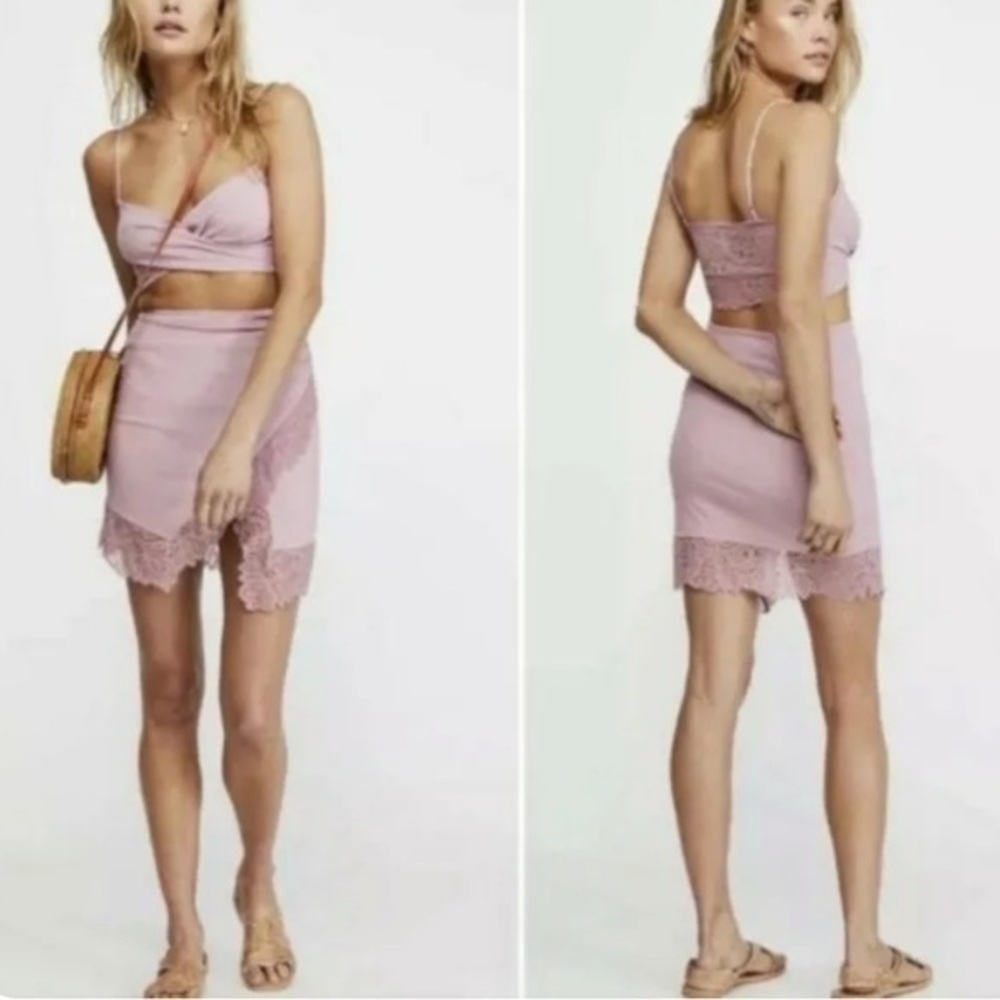 Free People Va Va Voom 2 piece set, color called bliss blush, size XS, NWT